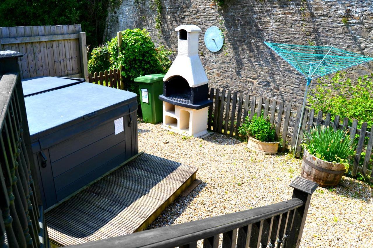 Hele Valley Holiday Park Ilfracombe Exterior foto